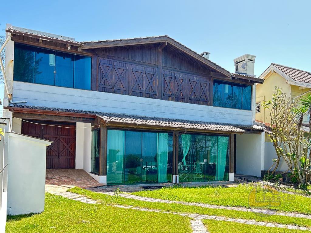 Casa Código 14 para Venda no bairro Morrinhos na cidade de Garopaba