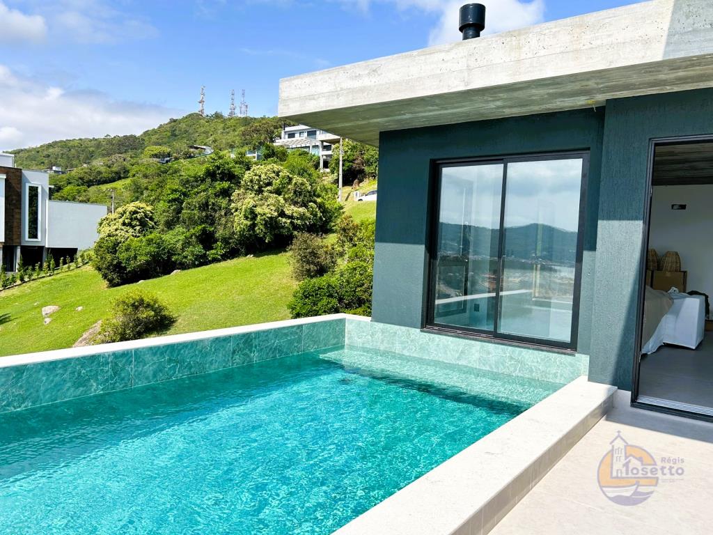 Casa Código 204 para Aluguel Temporada  no bairro Morrinhos na cidade de Garopaba