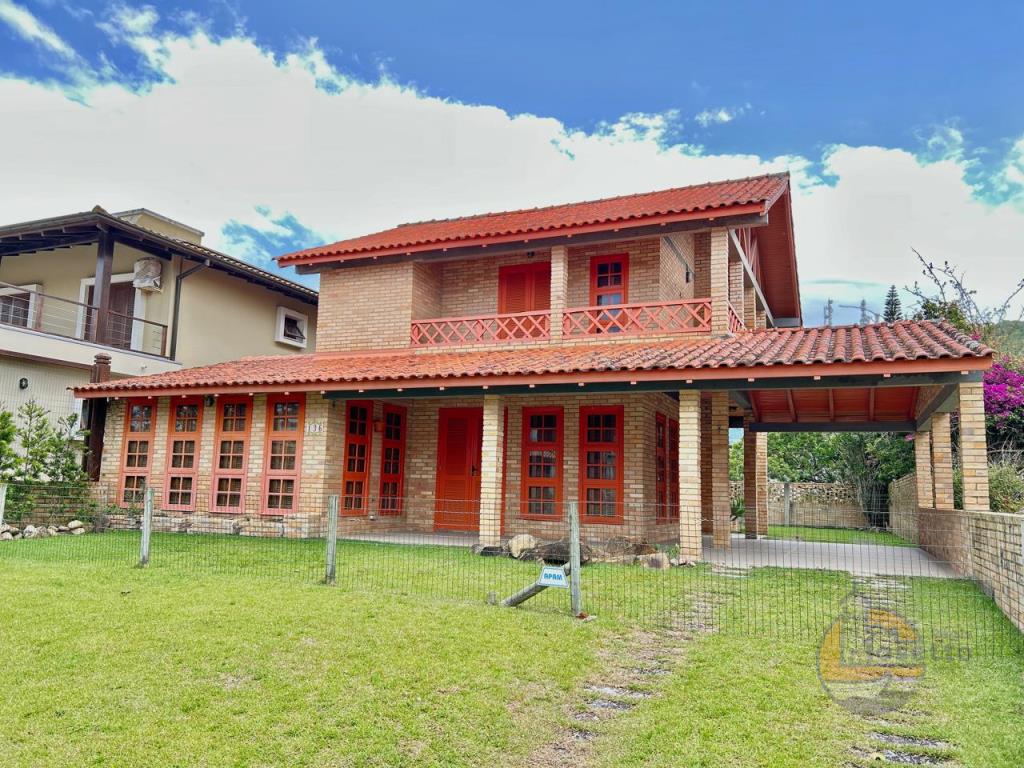Casa Código 200 para Temporada no bairro Morrinhos na cidade de Garopaba